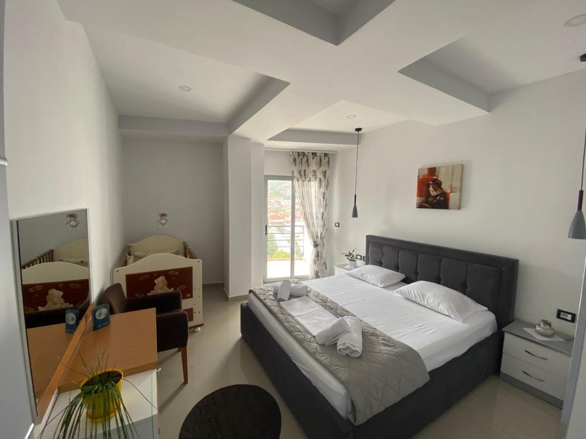 Guest'S Apartament Pogradec Eksteriør bilde