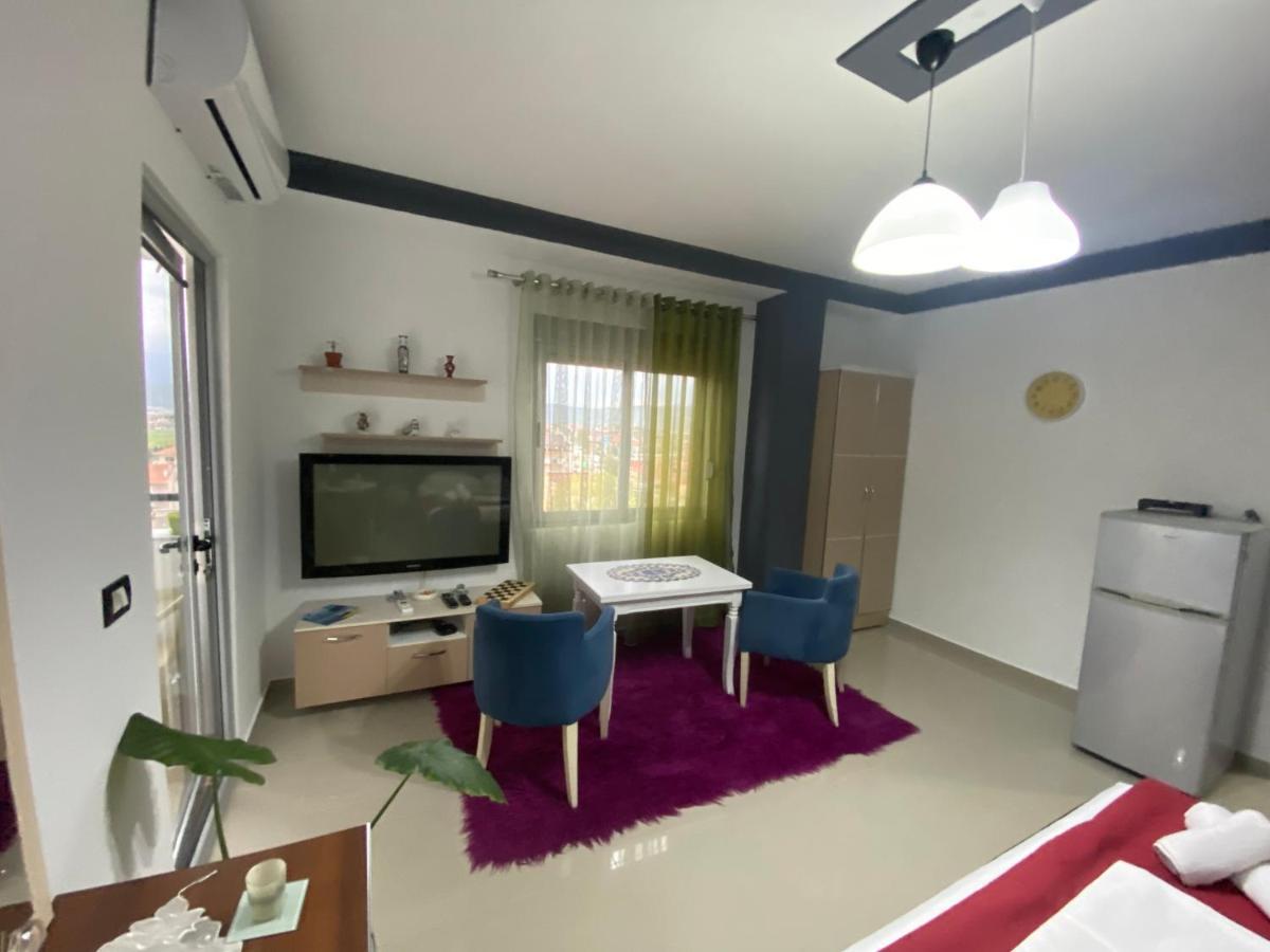 Guest'S Apartament Pogradec Eksteriør bilde