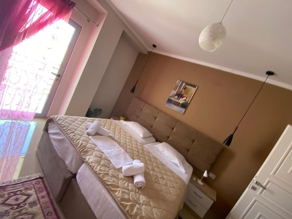 Guest'S Apartament Pogradec Eksteriør bilde