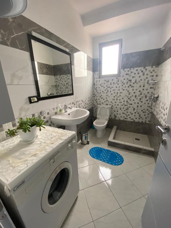 Guest'S Apartament Pogradec Eksteriør bilde