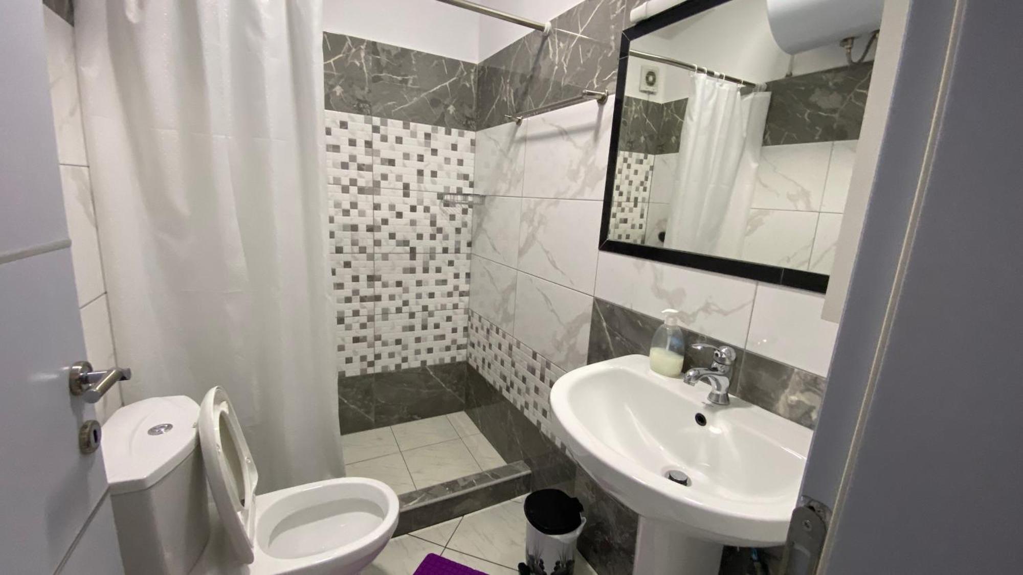 Guest'S Apartament Pogradec Eksteriør bilde